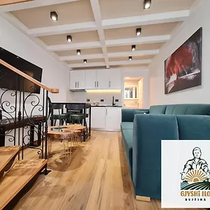 Bujtina Gjyshi Ilo Guest house